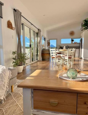Viola - Seaside Retreat